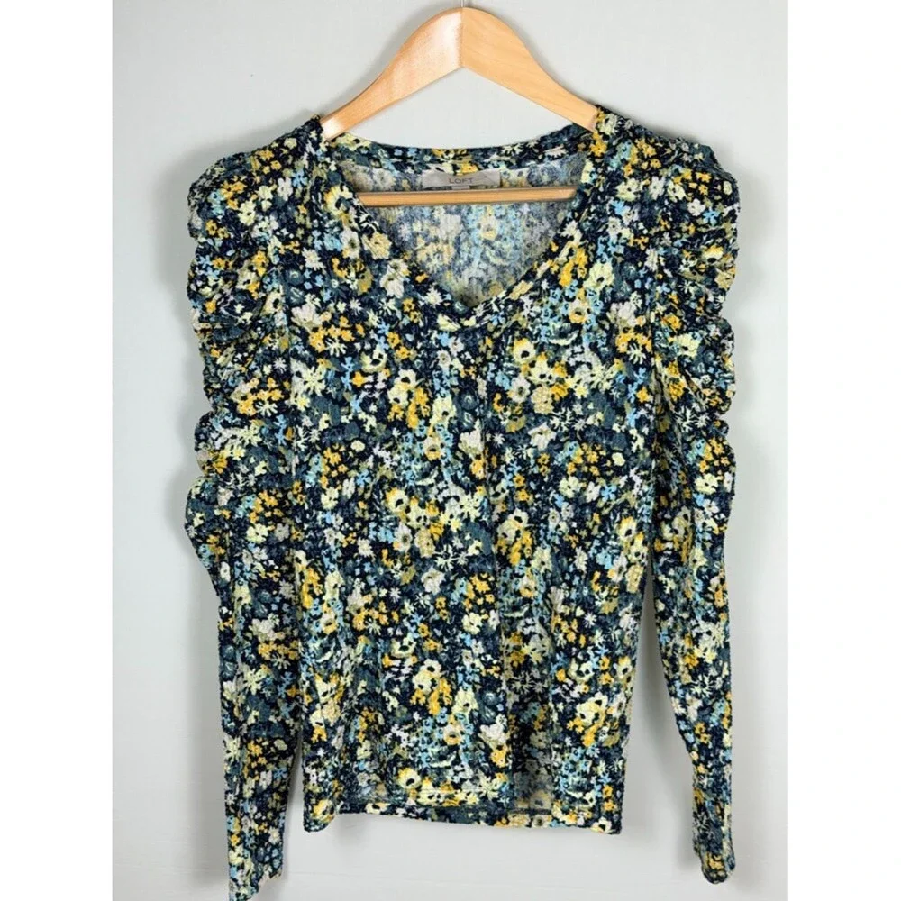 LOFT Floral Ruched Shoulder Top XS Blue Yellow Puff Sleeve Romantic Soft Girl
